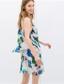 Vestido capa estampa flores